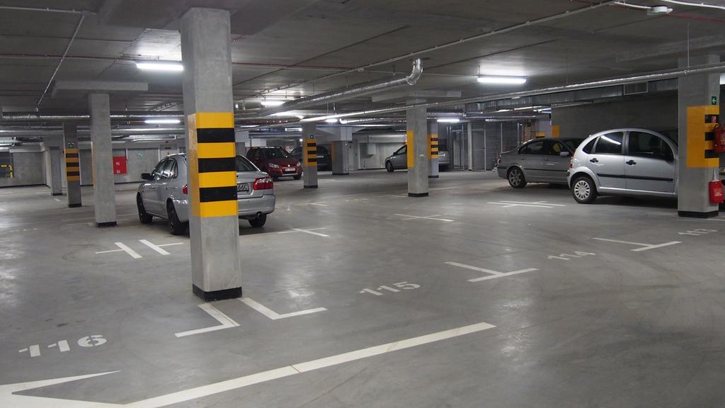 Svoboda Apartament กดัญสก์ ภายนอก รูปภาพ